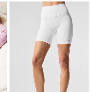 Alo Yoga White 7" High-Waist Biker Shorts Athleisure Lifting Yoga Bottoms